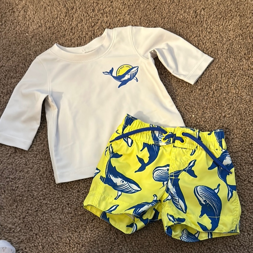GAP White and Yellow Rashguard Swim Set with Sun Protection